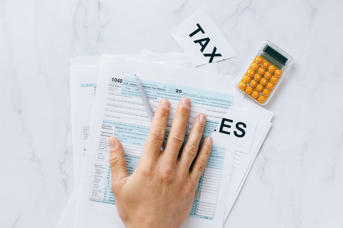 Vendre un terrain nu à Tanger : taux de TPI, abattements selon la durée de détention