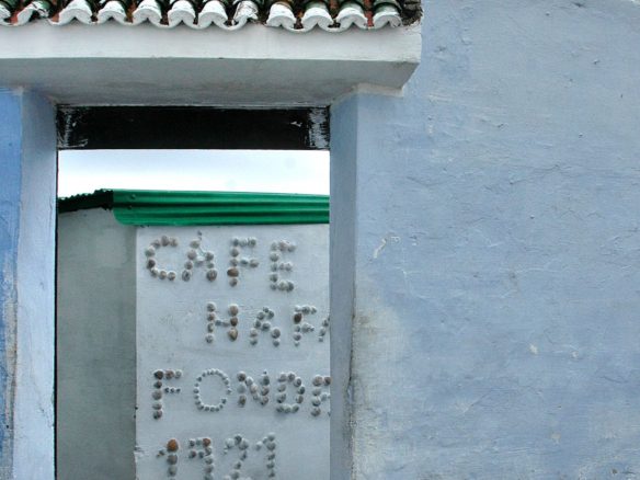 Acheter en société (SCI/SARL) ou en nom propre au Maroc : quelle structure pour un investisseur étranger ?